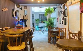 Hotel 17-52